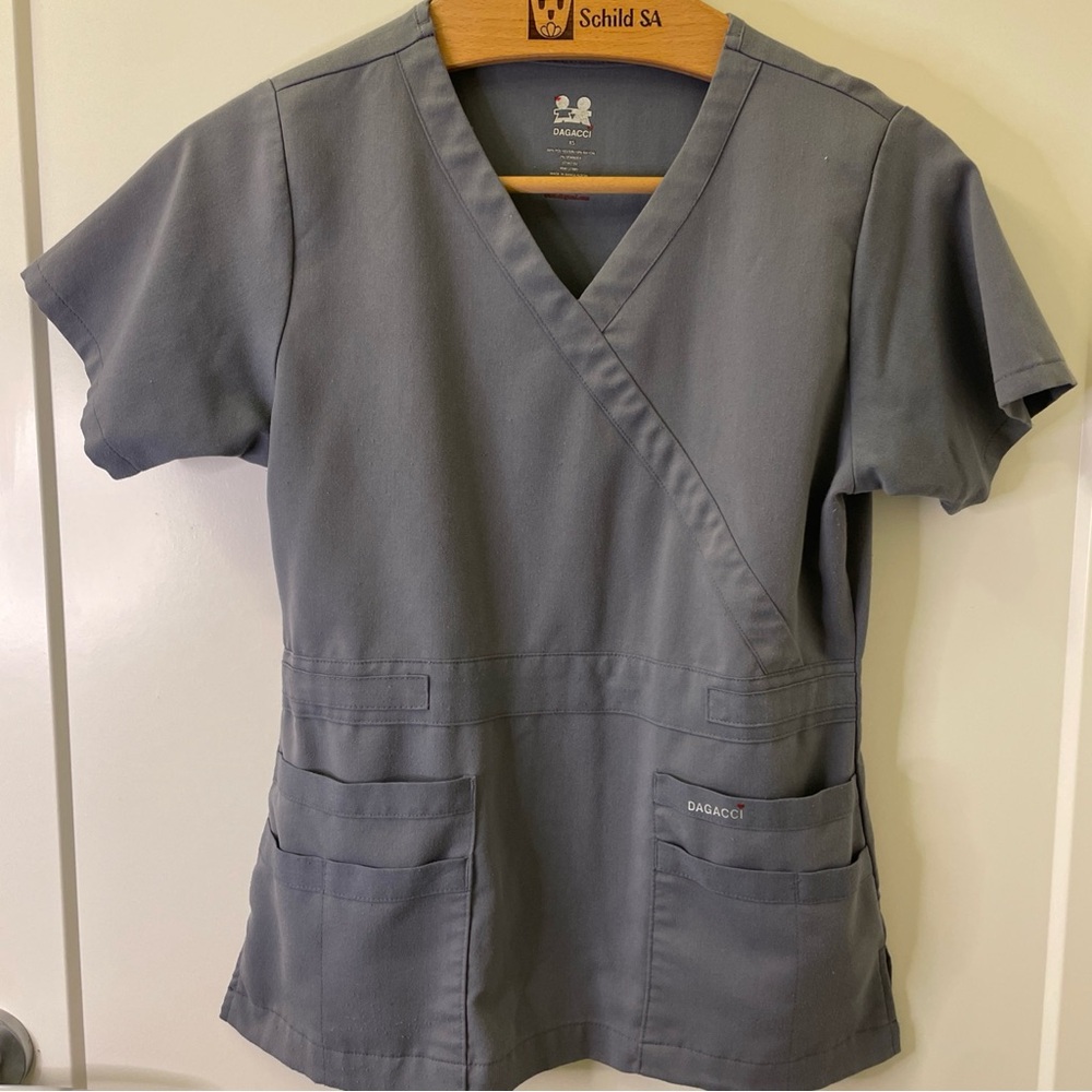 Women's Grey Dagacci Full Scrub Set